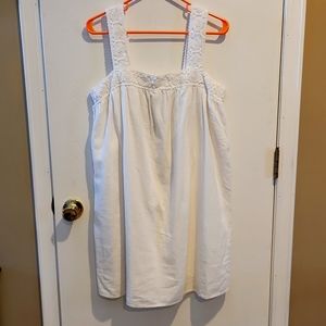 NWT White cotton dress - PERFECT FOR SORORITY RITUAL, BEACH, BRIDAL SHOWER....